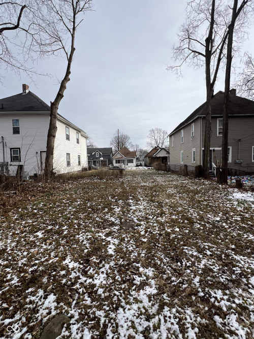 Listing Image 3