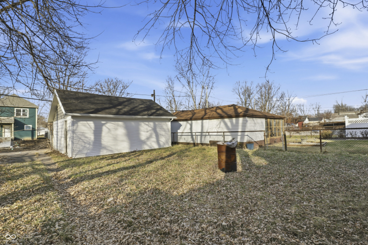 Listing Image 38