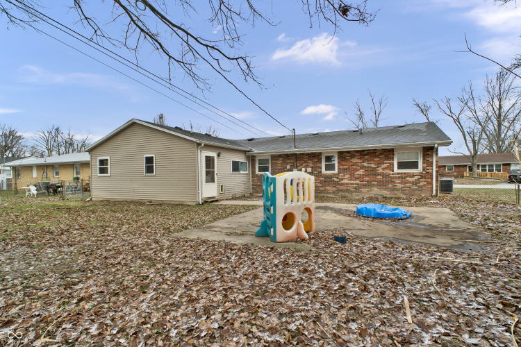 Listing Image 7