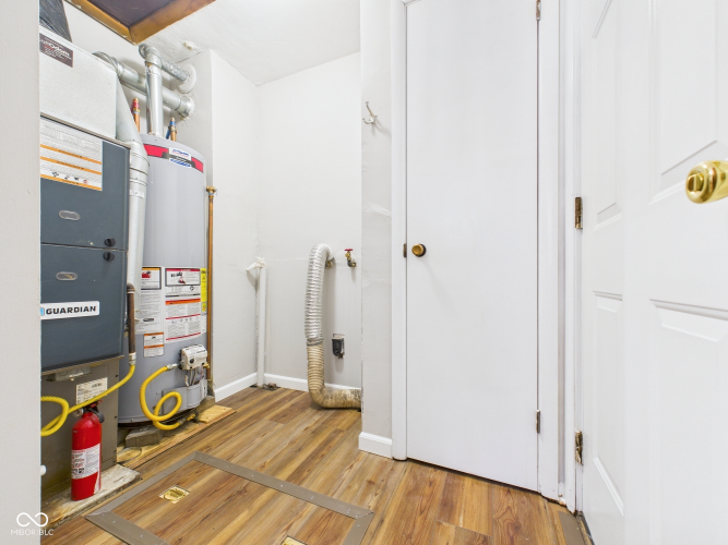 Listing Image 18