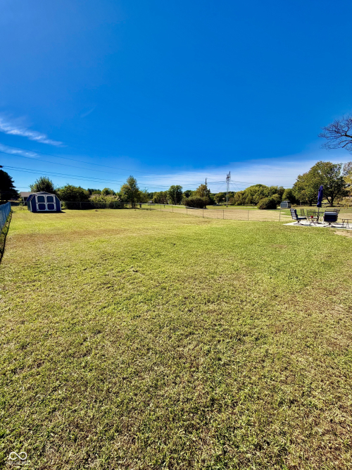 Listing Image 11