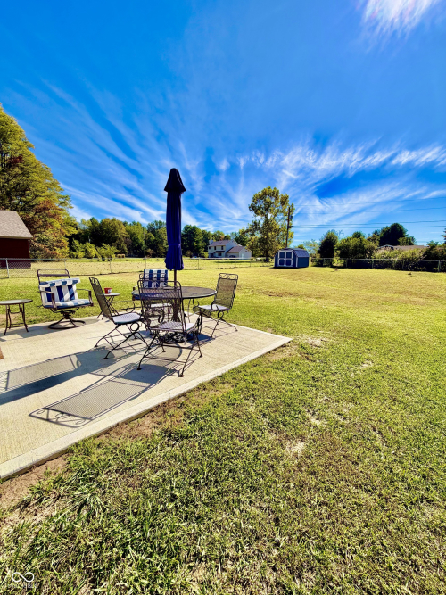Listing Image 12