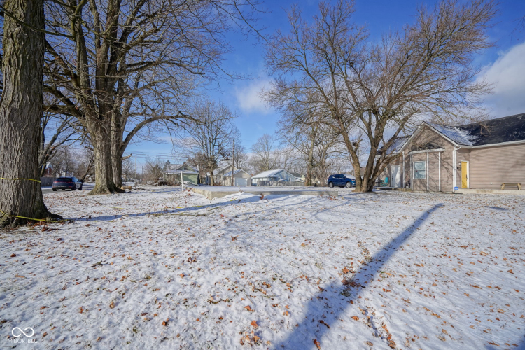 Listing Image 7