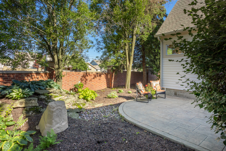Listing Image 44