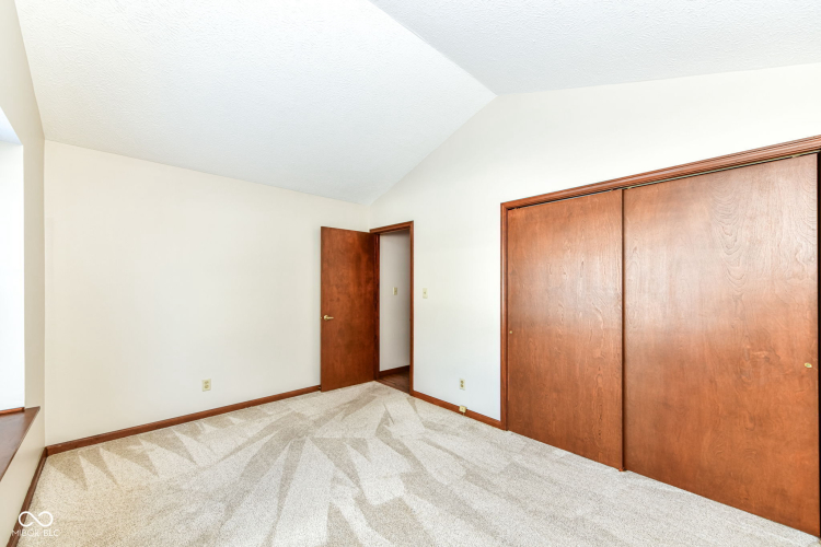 Listing Image 28