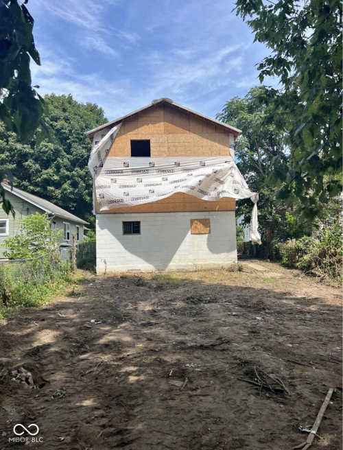 Listing Image 3