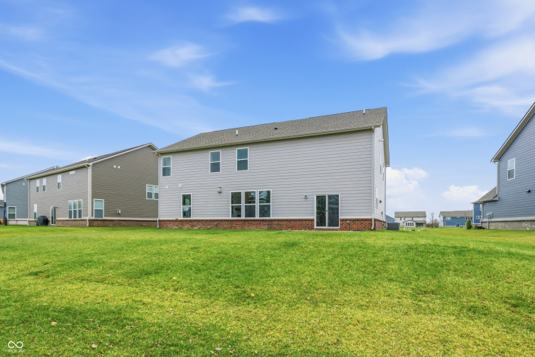 Listing Image 38