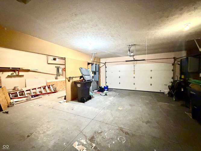 Listing Image 24