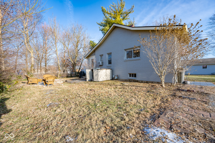 Listing Image 33