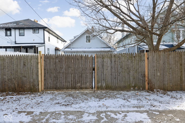 Listing Image 32