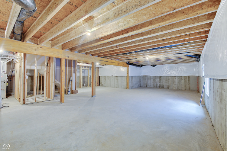 Listing Image 42