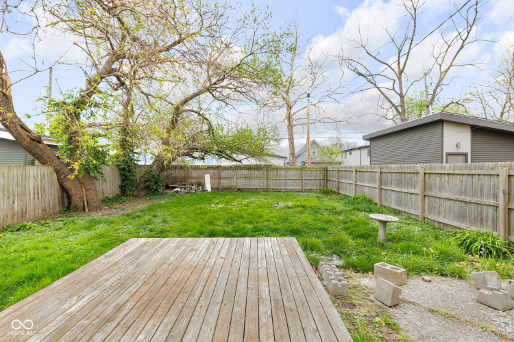 Listing Image 22