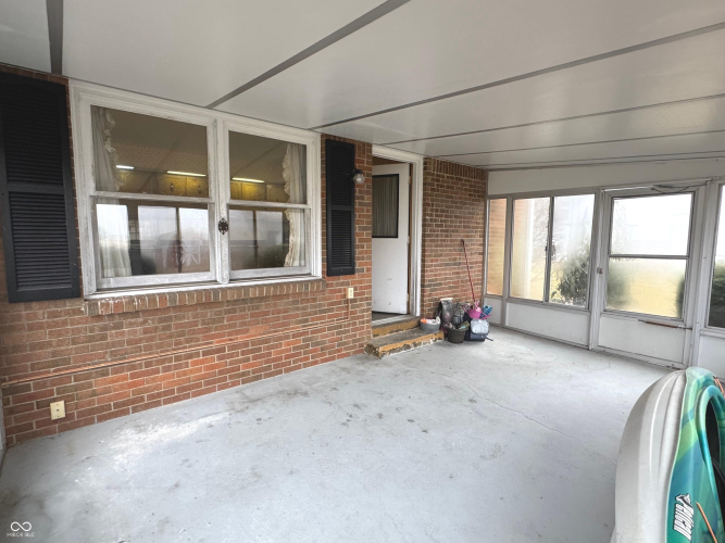 Listing Image 27