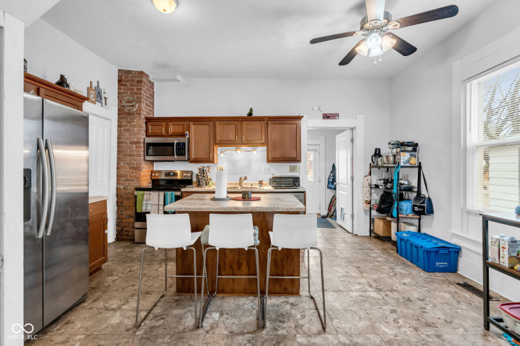 Listing Image 20