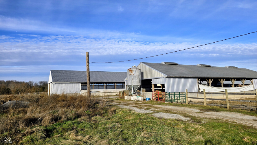 Listing Image 40