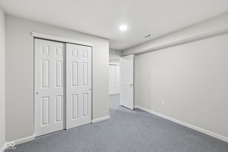 Listing Image 28