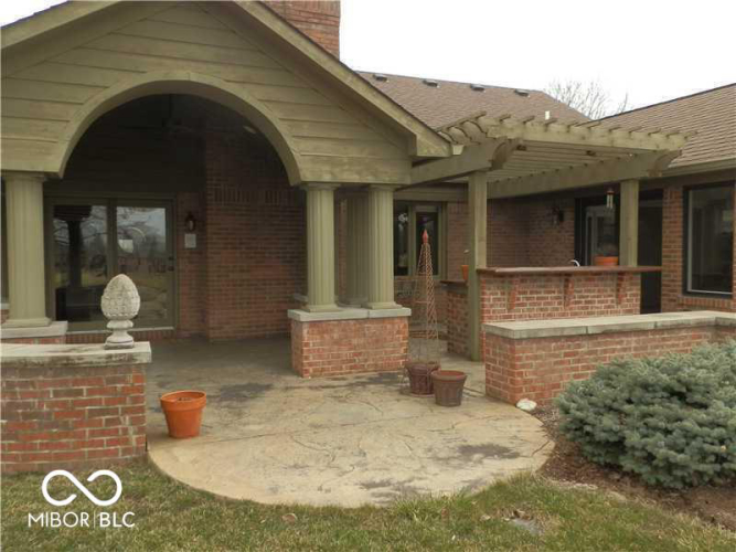 Listing Image 5