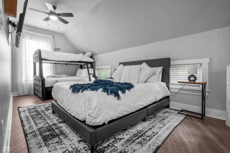 Listing Image 55