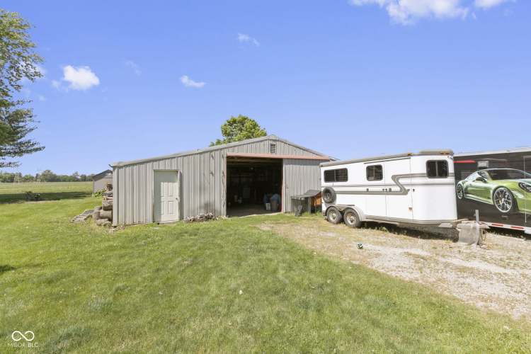 Listing Image 48