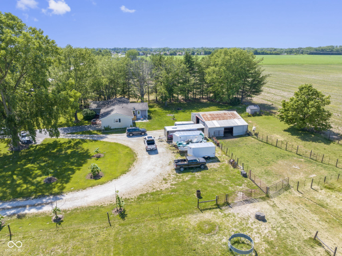 Listing Image 9