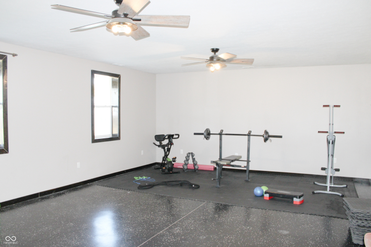 Listing Image 17
