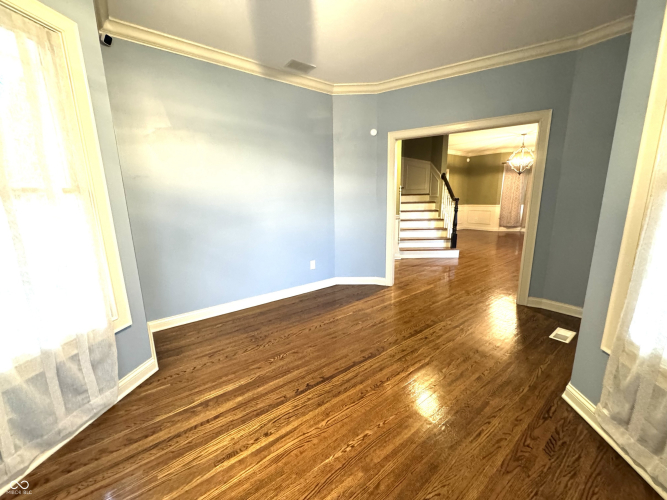 Listing Image 30