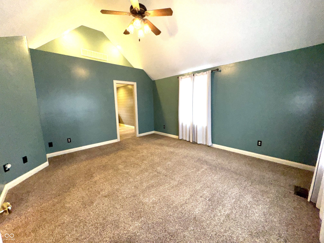 Listing Image 38