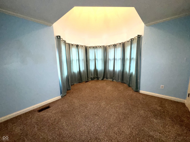 Listing Image 53