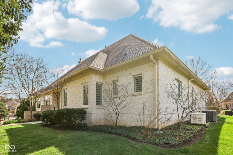 Listing Image 53