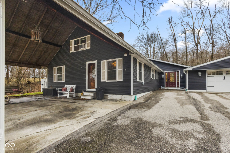 Listing Image 42