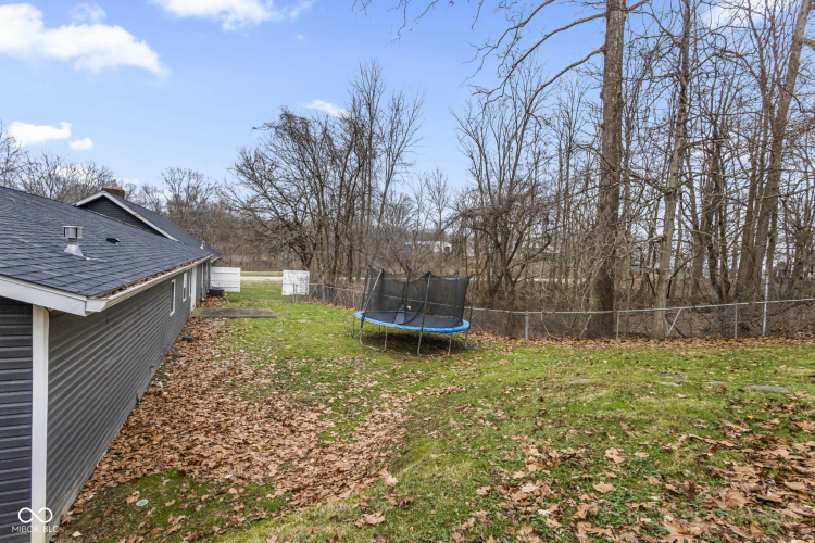 Listing Image 45