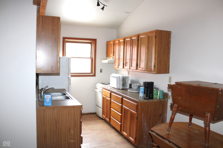 Listing Image 51