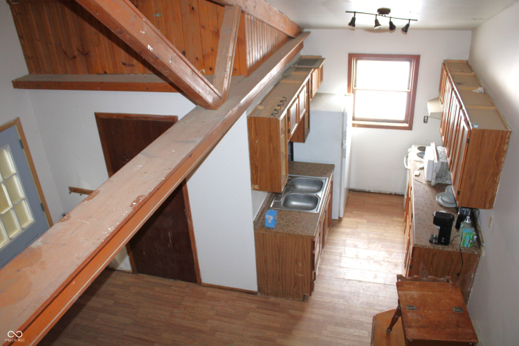 Listing Image 52