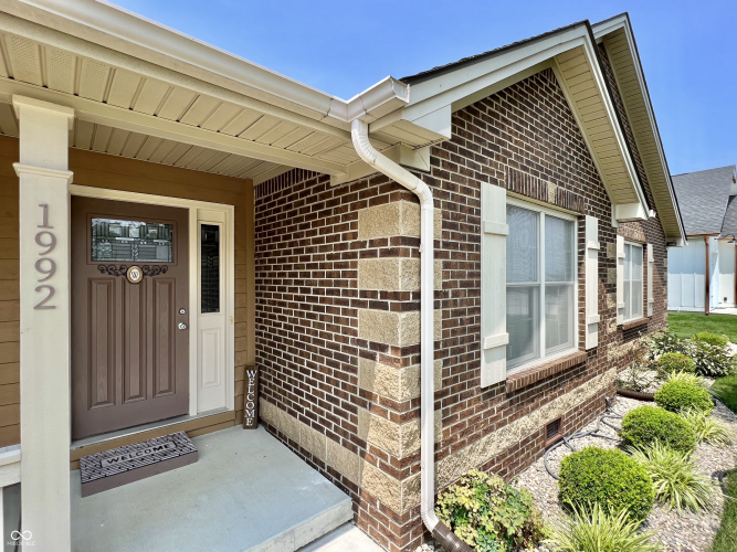 Listing Image 17