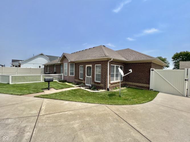 Listing Image 21