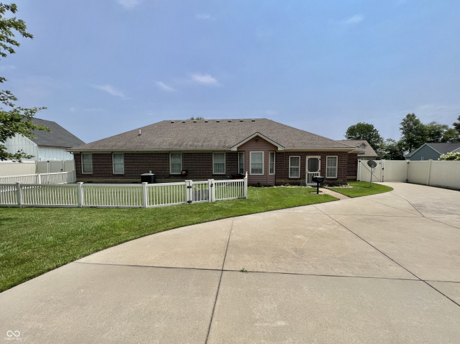 Listing Image 22
