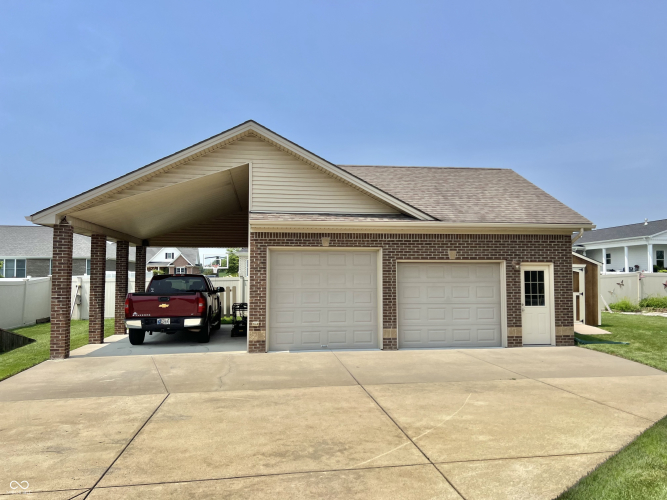 Listing Image 23
