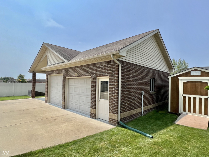 Listing Image 25