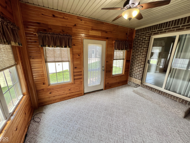 Listing Image 54