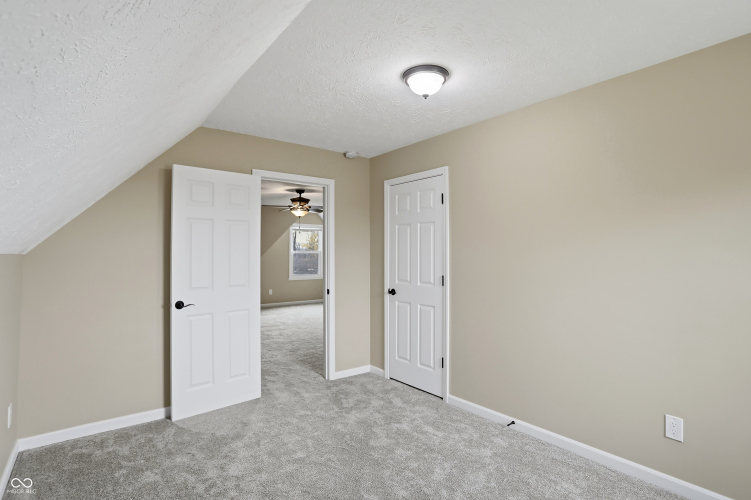 Listing Image 57