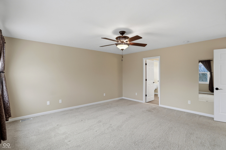 Listing Image 59