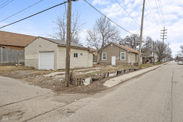 Listing Image 28
