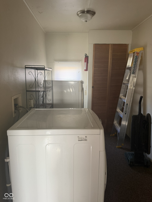 Listing Image 8