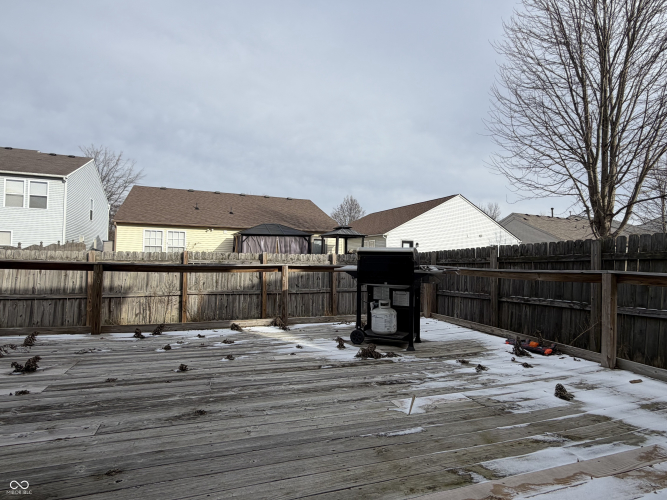 Listing Image 11