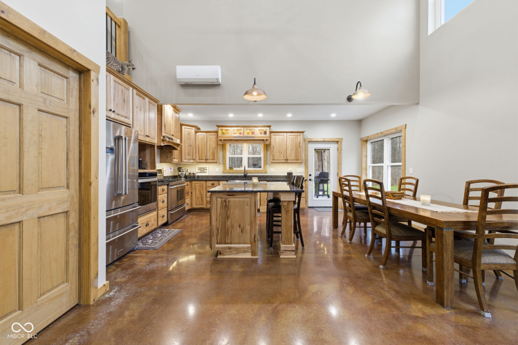 Listing Image 13