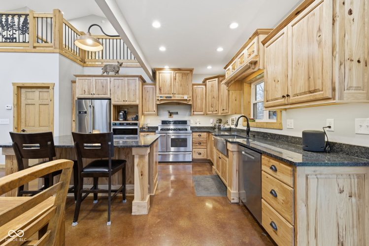Listing Image 15