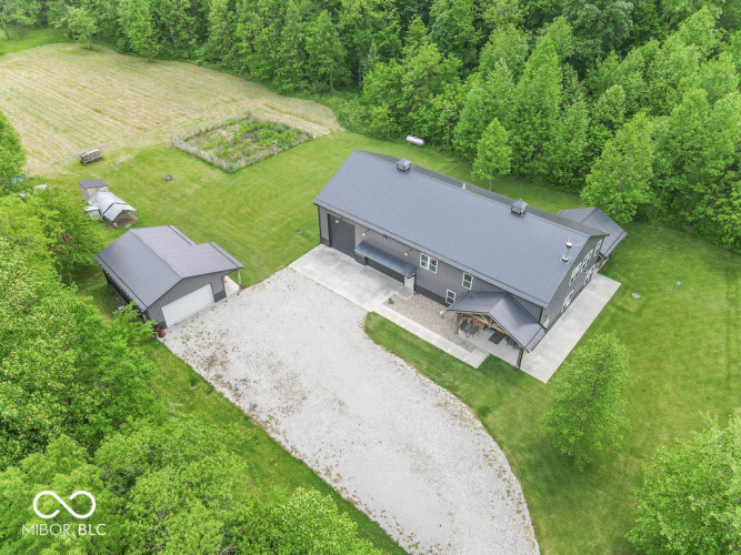 Listing Image 5