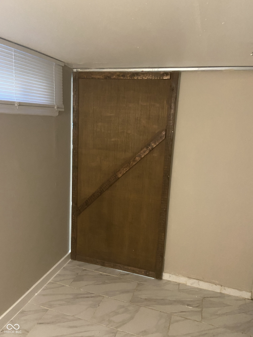 Listing Image 37