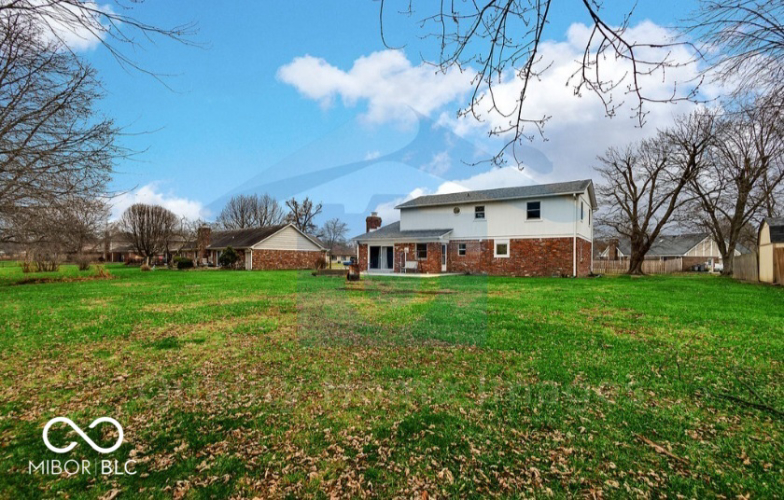 Listing Image 4