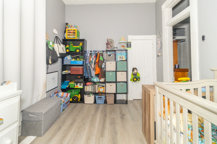 Listing Image 23